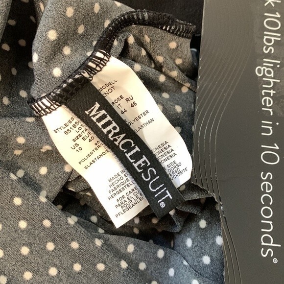NWT Miraclesuit | Black White Polkadot Pin Point Roswell Tankini Top 10 - Picture 7 of 7
